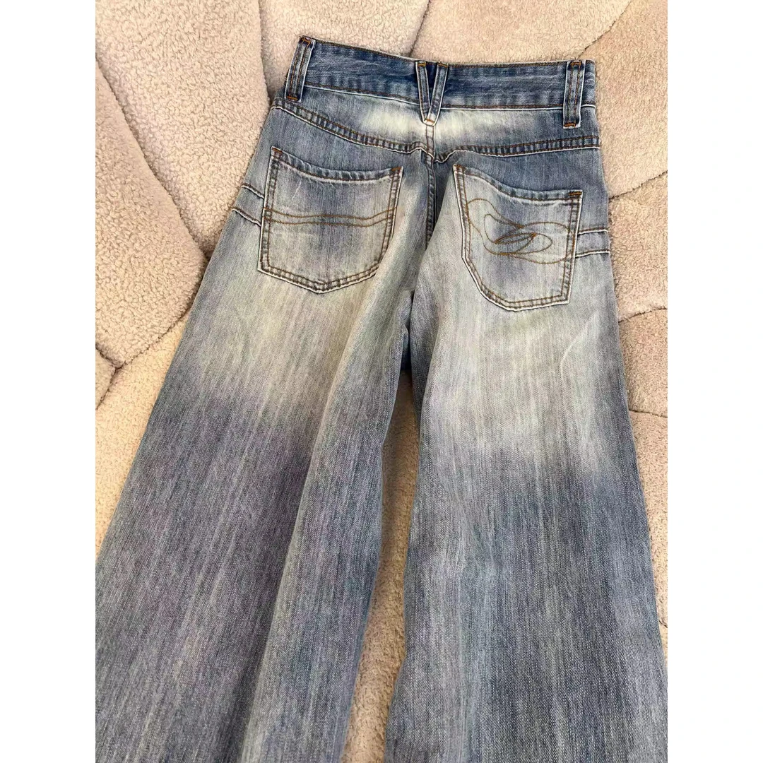 设计感刺绣宽松直筒牛仔裤女秋季新款美式复古水洗高腰显瘦阔腿裤