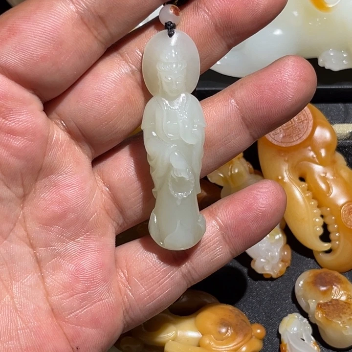 和田玉未镶嵌车挂C****o