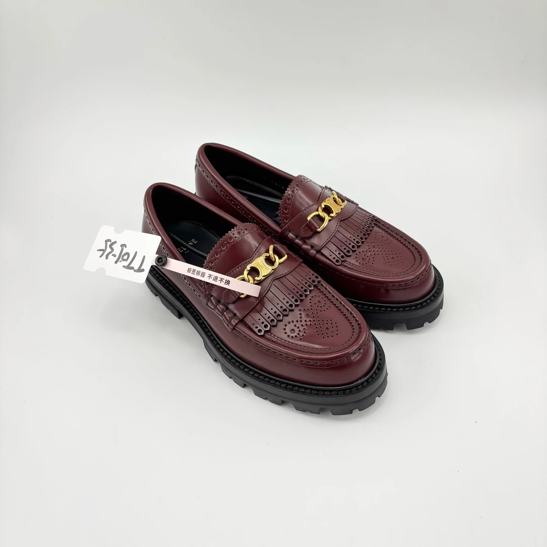 全新未使用 Celine/思琳 35.5码/酒红色乐福鞋/TT0535
