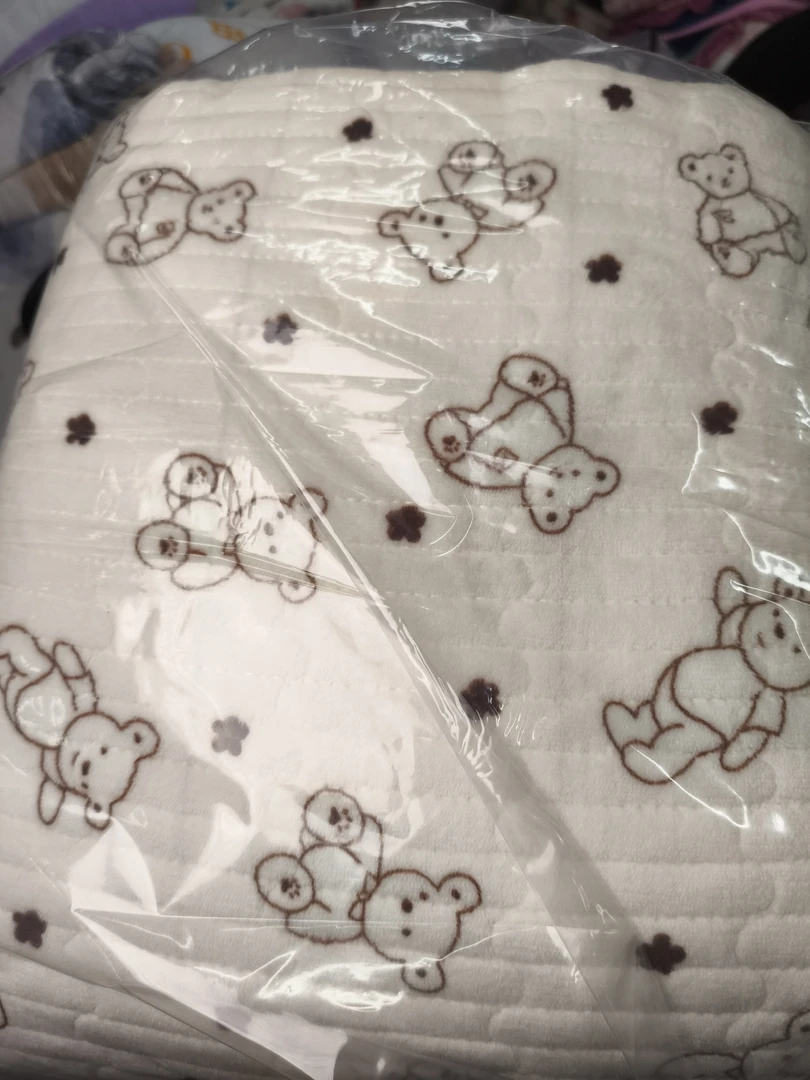 【贝比小熊】双人牛奶绒绒床盖2*2.3米