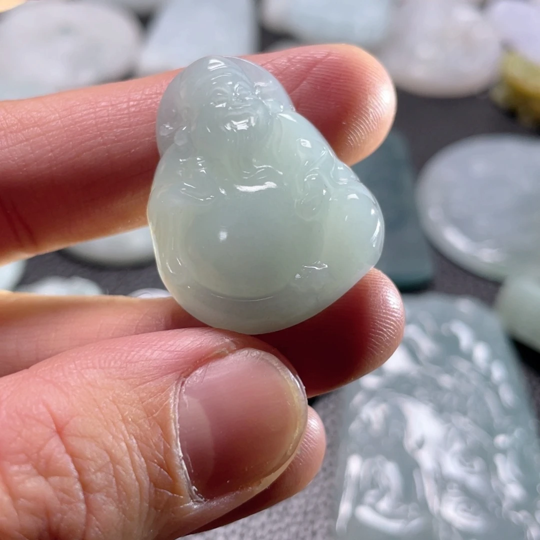 颈饰未镶嵌翡翠fei cui