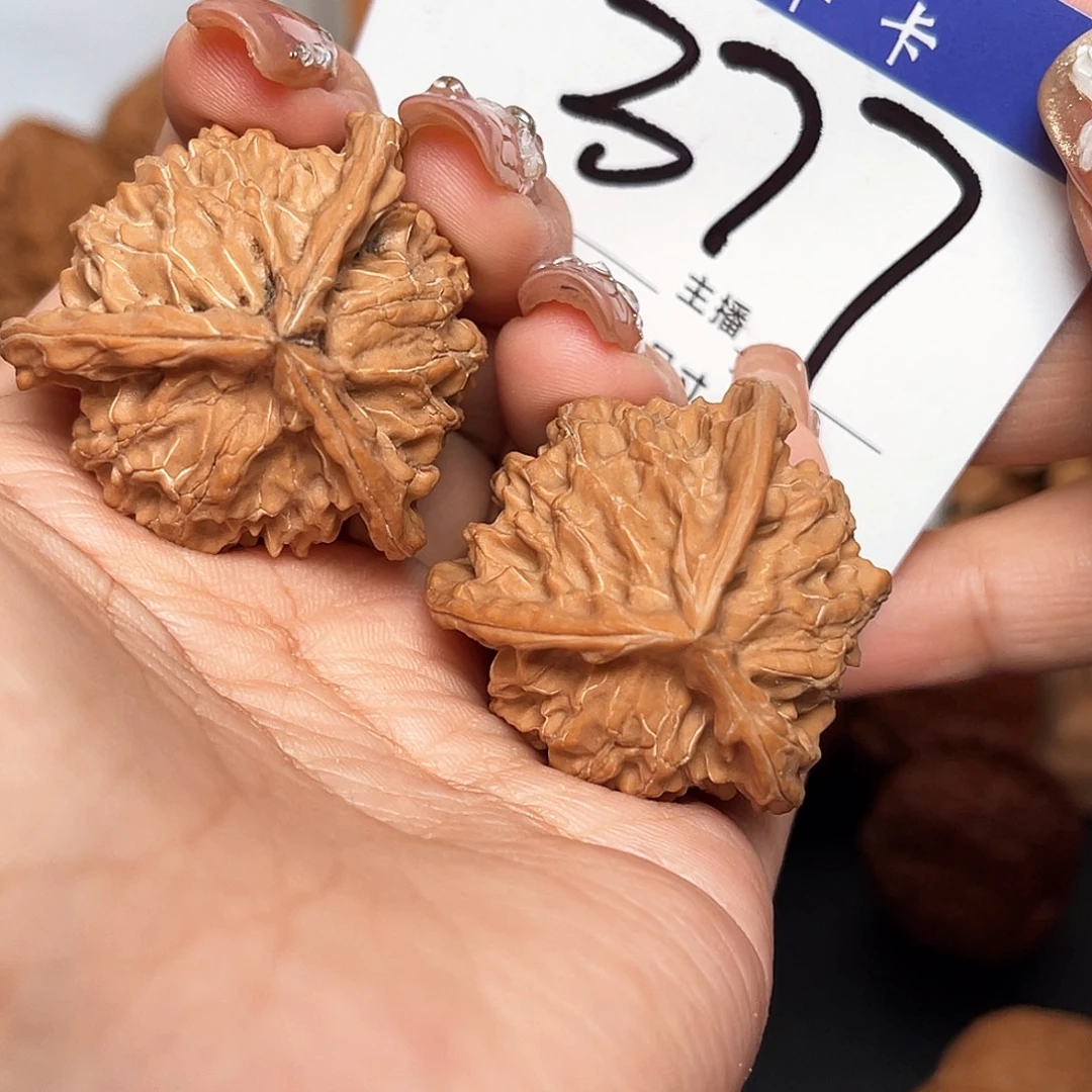 吊坠桃核盘山三棱36+尺寸y