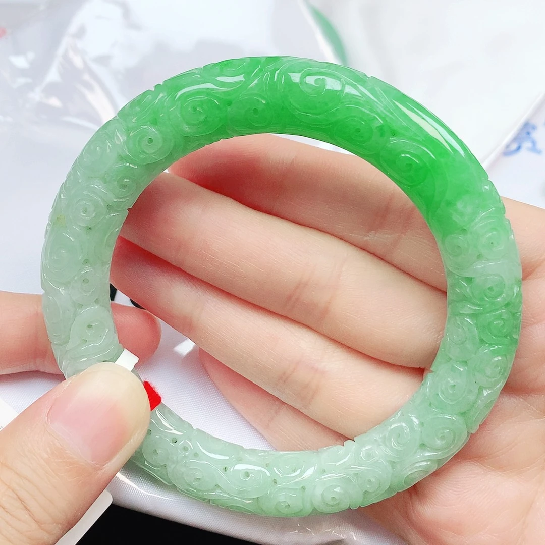 翡翠未镶嵌手镯抖音180