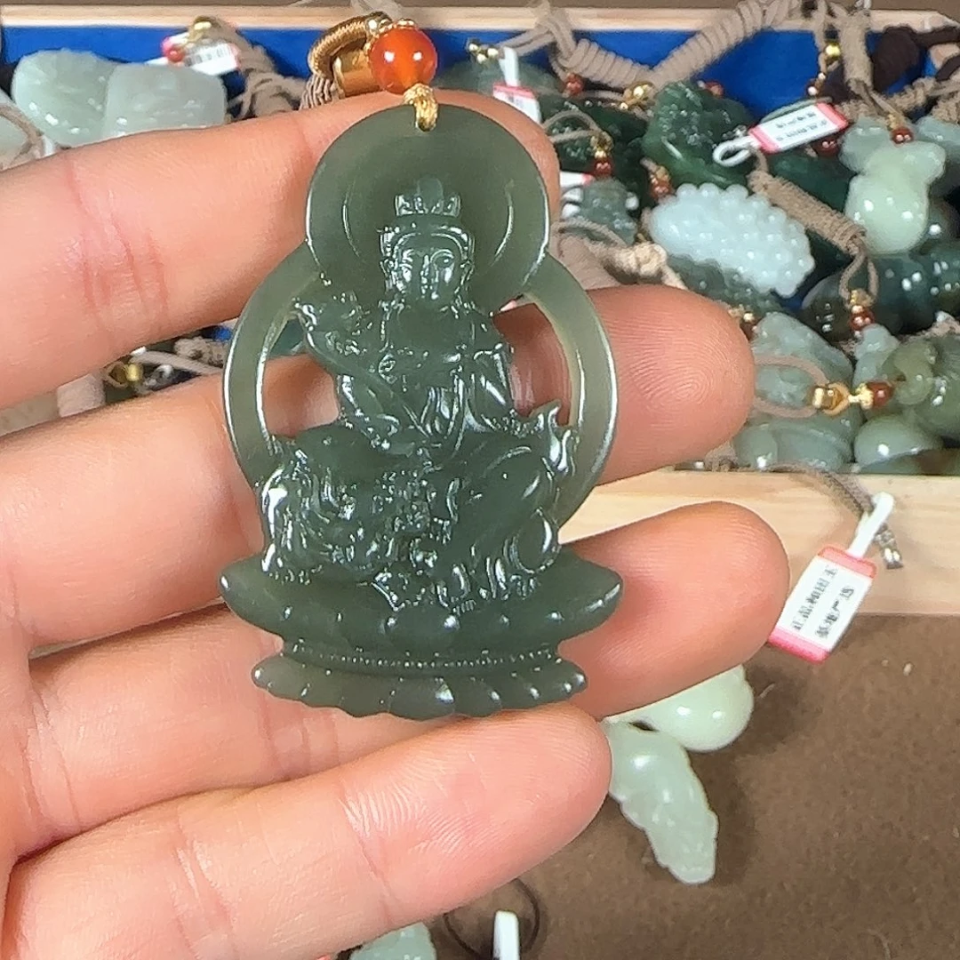 和田玉未镶嵌颈饰