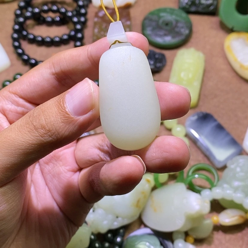 【闪购商品】未镶嵌和田玉挂件✨*✨