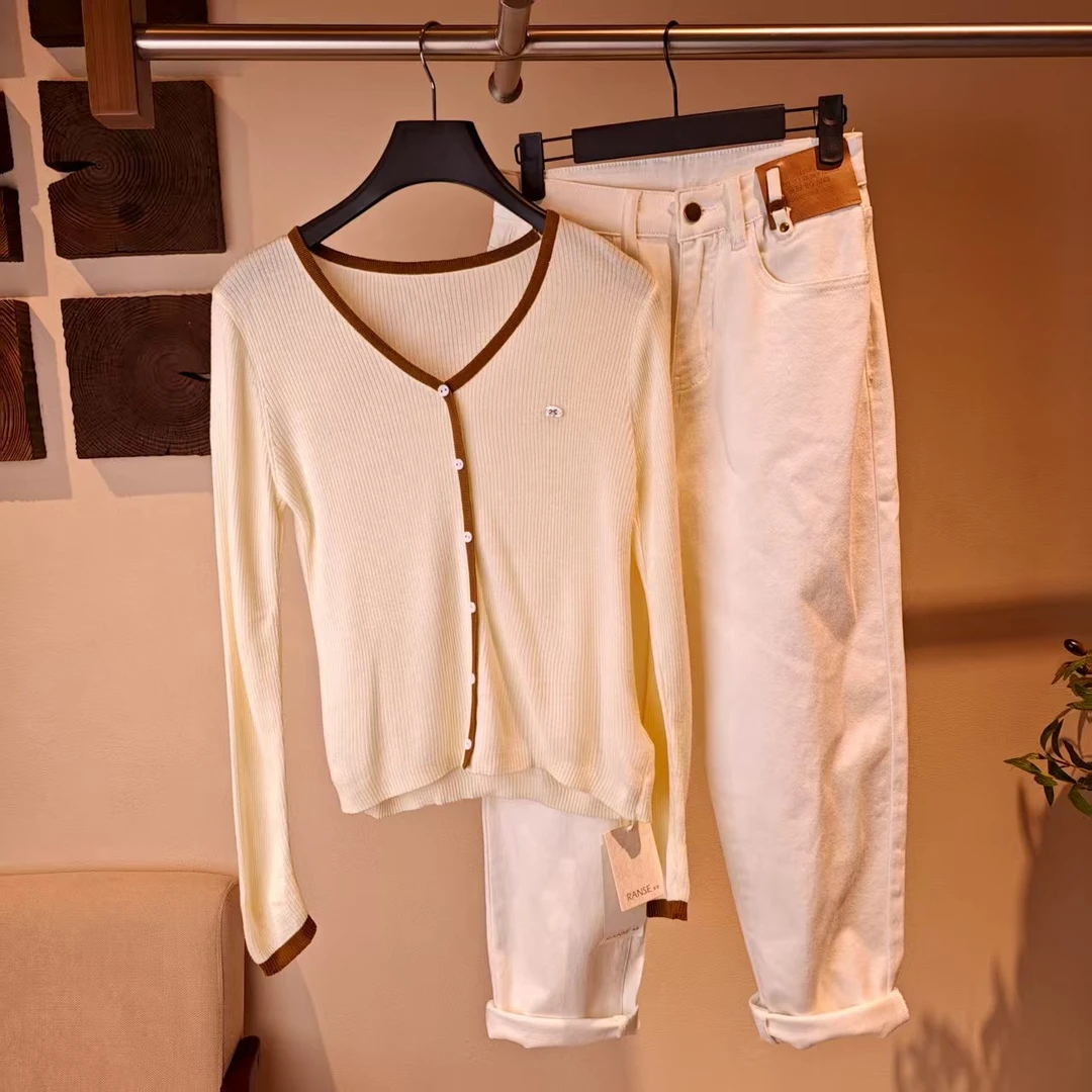 2025秋季新款V领毛织小衫修身气质款淑女职业休闲5111M001