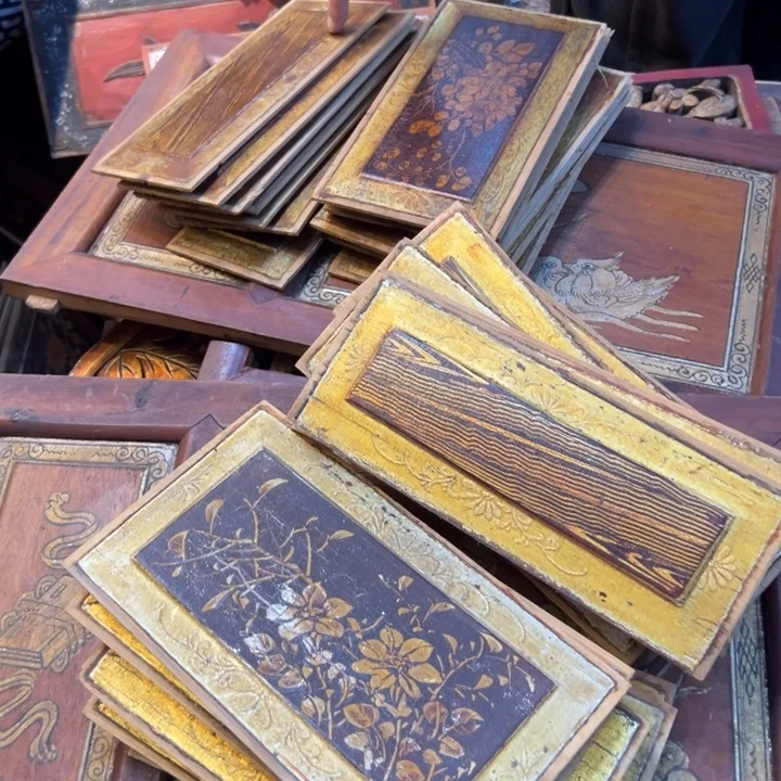 成***哥香榧木老木雕花板艺术