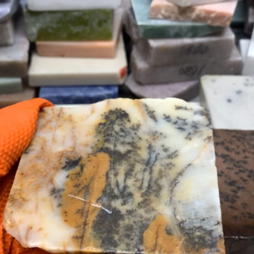 【闪购商品】石英质玉手镯未镶嵌