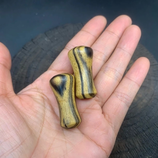 网秋粒水滴轮黑,白,檀握丸S/D牌通用常规款 一对 网秋粒diy
