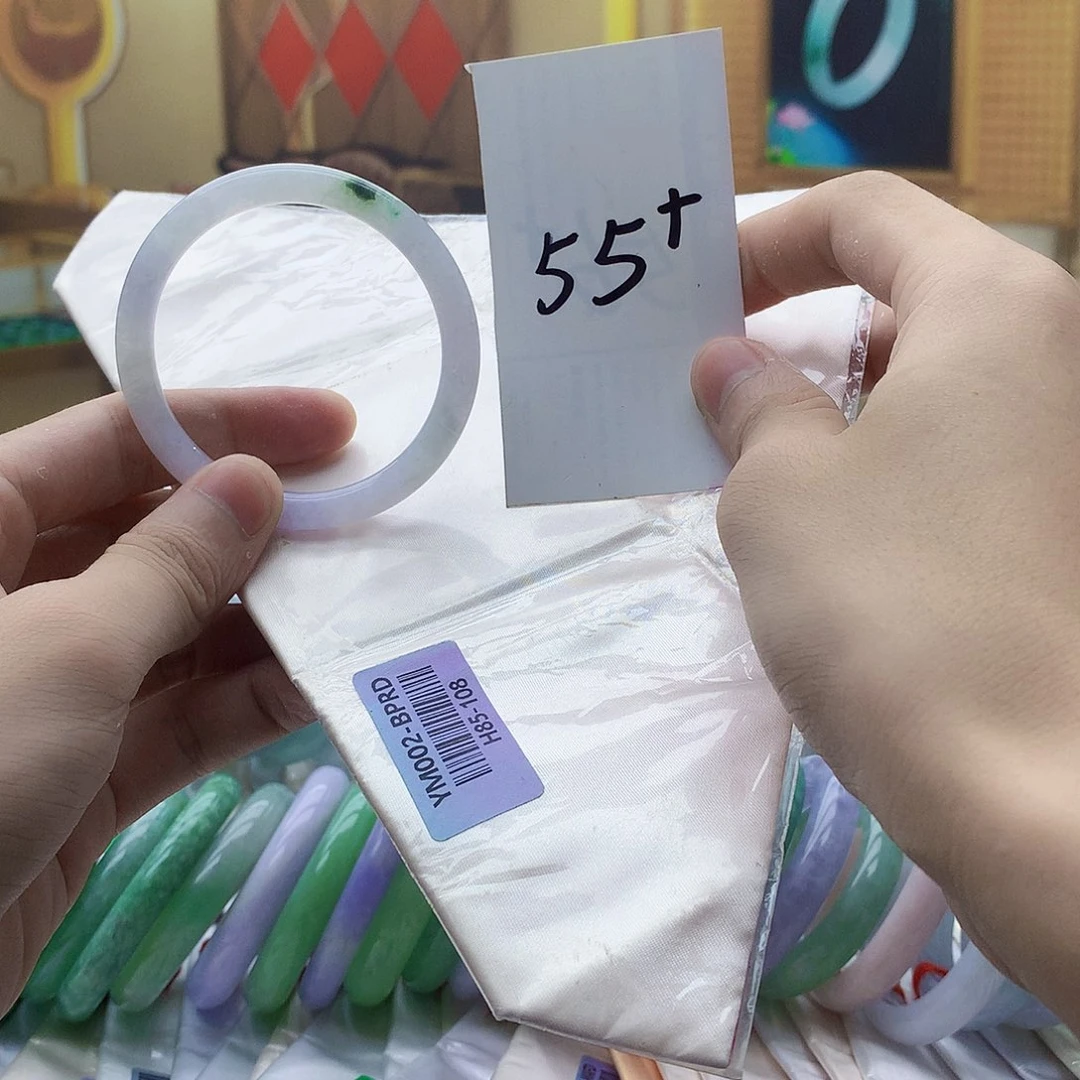 翡翠未镶嵌手镯翡翠