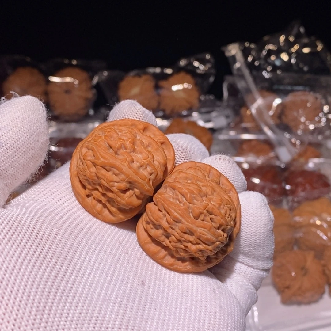 走***c吊坠文玩核桃白狮子