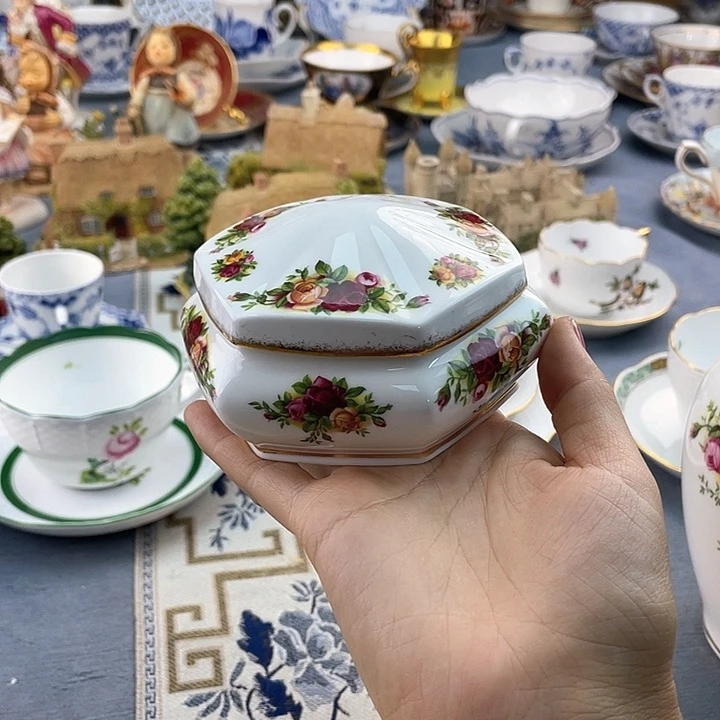 中古欧瓷瓷器小房子