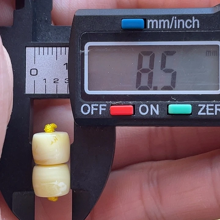 蜜蜡未镶嵌裸石50号