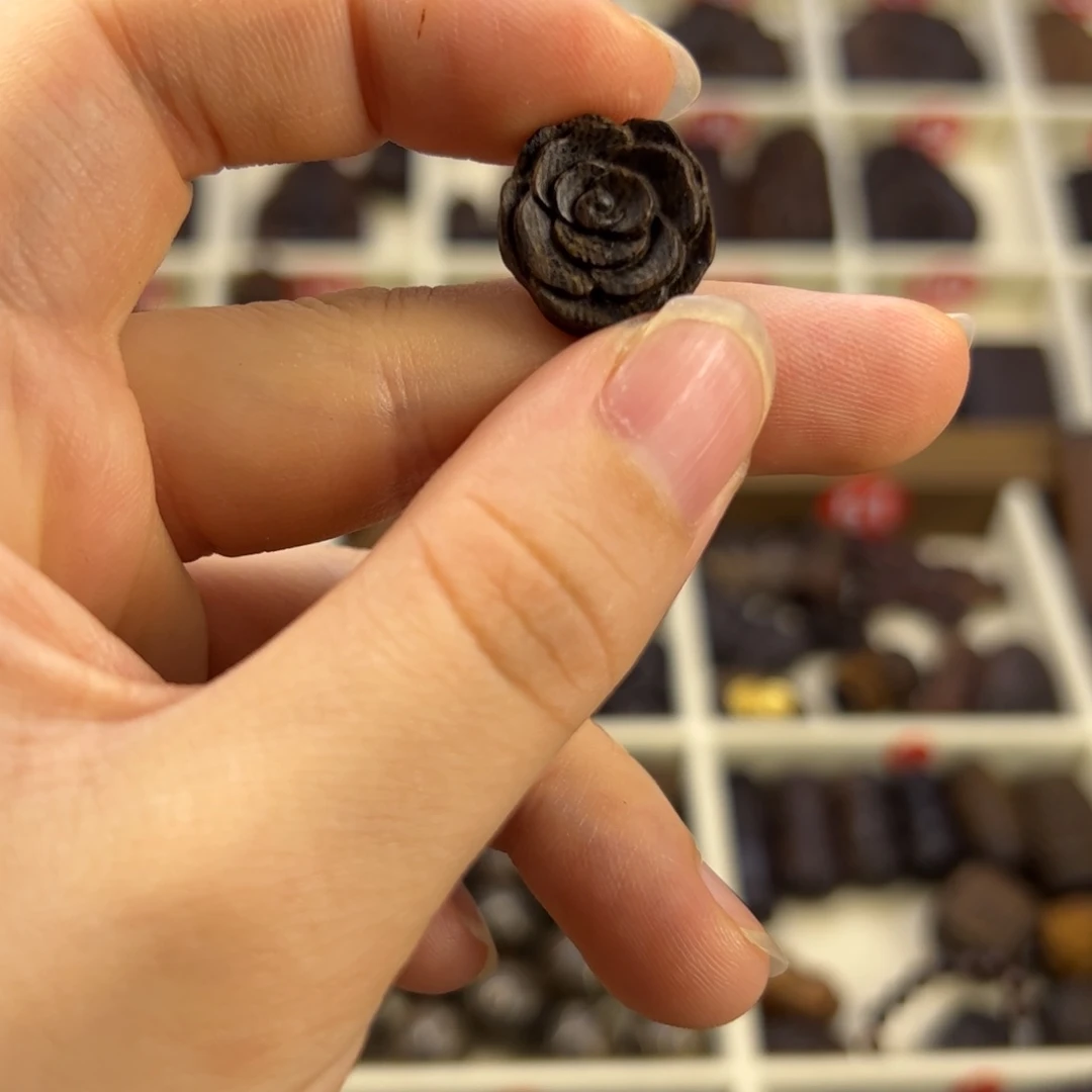 海南玫瑰单珠随行脖挂