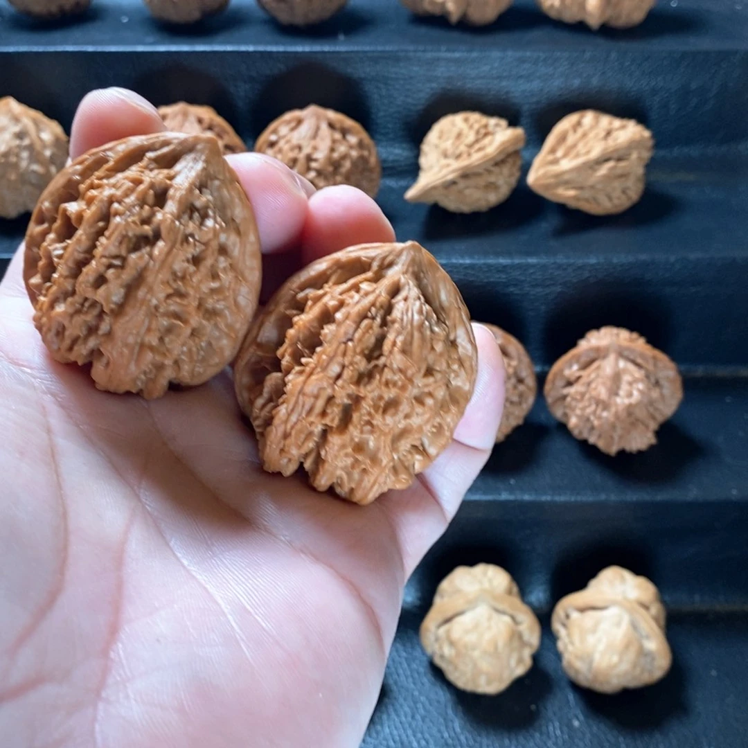 桃核把件傅*安野生原树燕山灯笼42