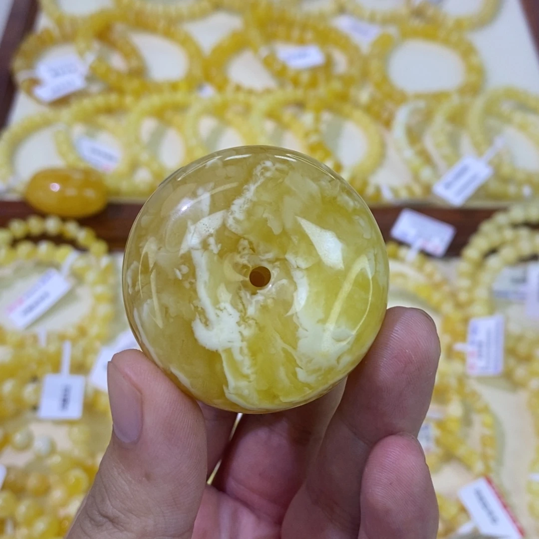 未镶嵌琥珀珠宝奇石