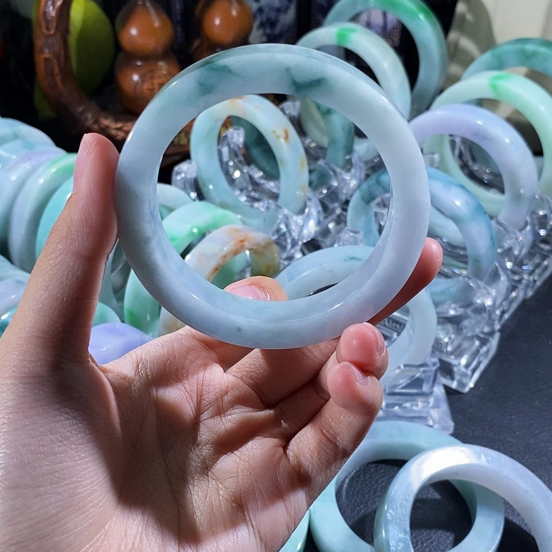 未镶嵌手镯定制翡翠邵