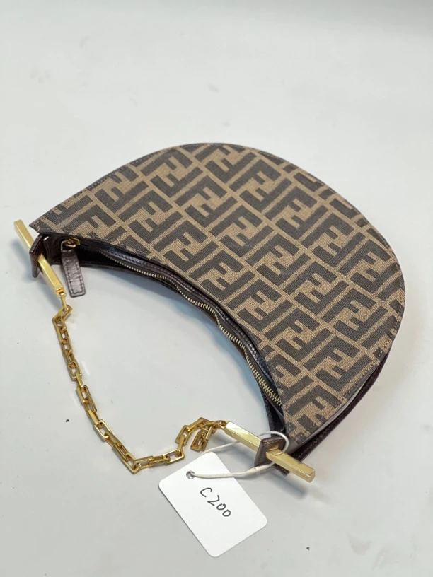 95新 FENDI/芬迪 夏七中古/老花豌豆包/c200