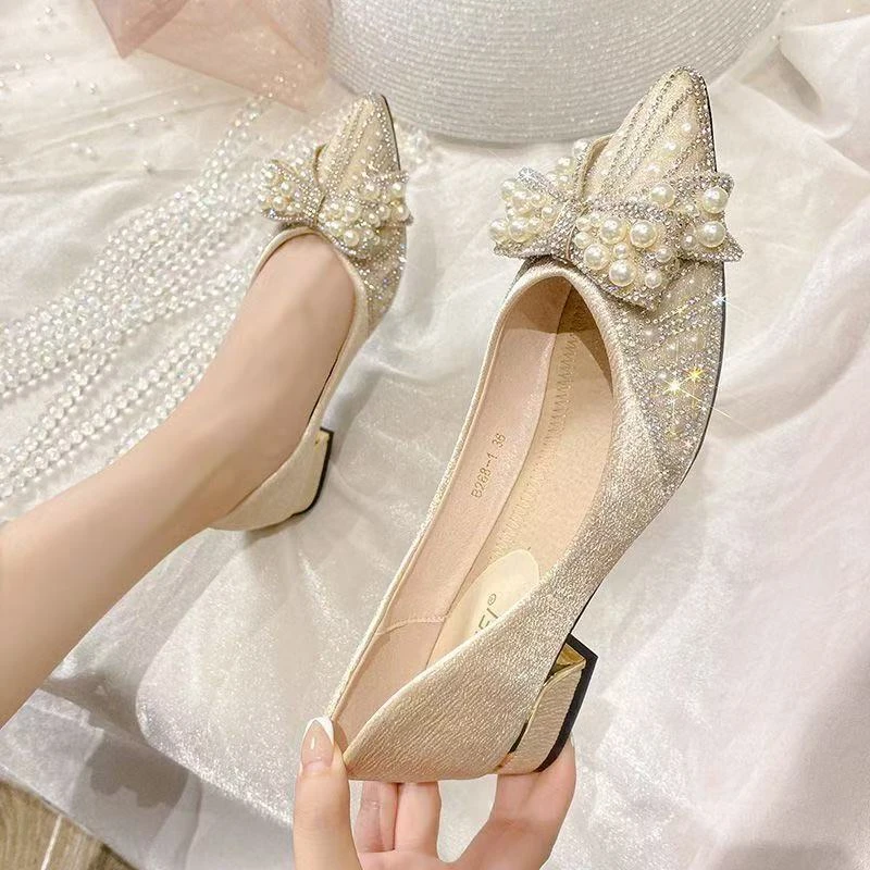 尖头单鞋2025春季新款法式浅口水钻珍珠软底瓢鞋粗跟百搭时尚女鞋