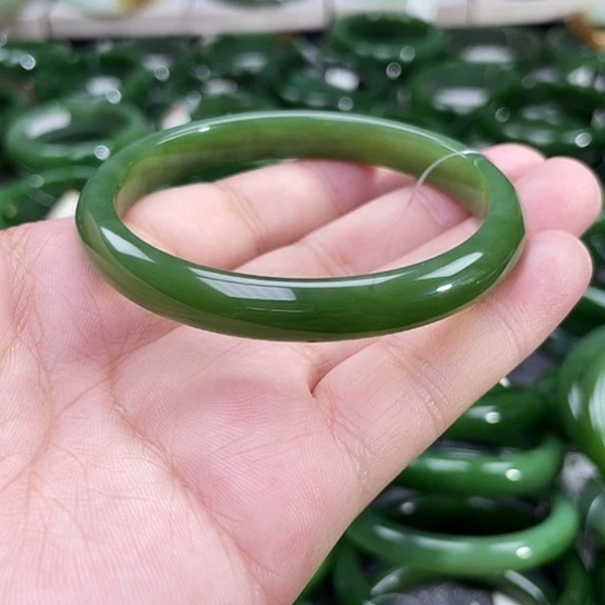 和田玉（碧玉）手镯未镶嵌