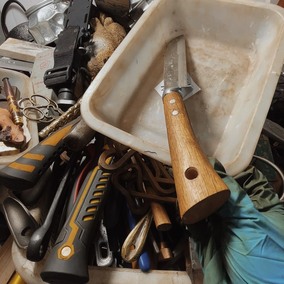 勒***李200大狗定制户外刀一个