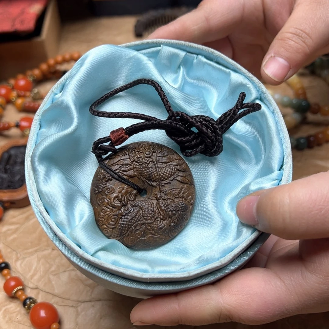 大叶紫檀（黑酸枝木类）