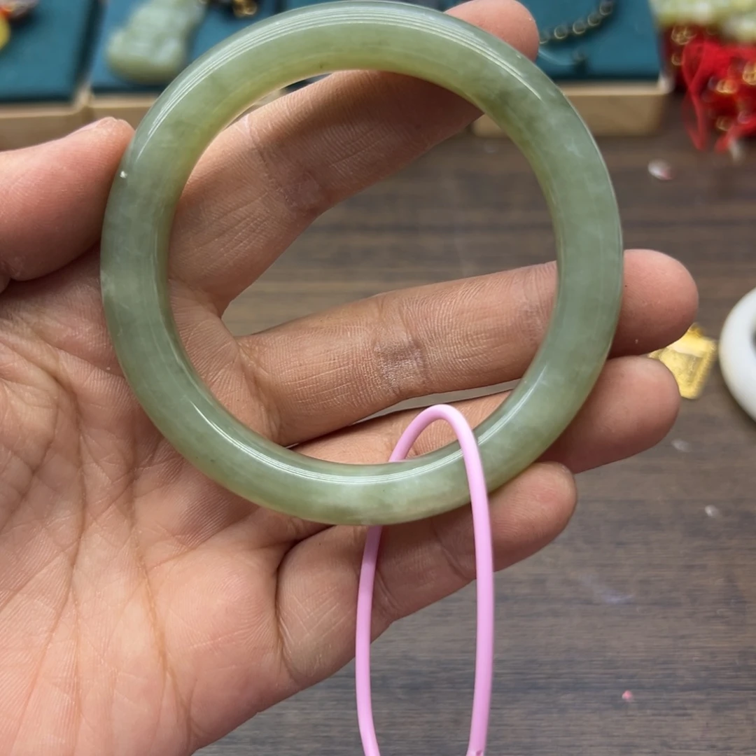 和田玉未镶嵌手镯56.4圈围1248