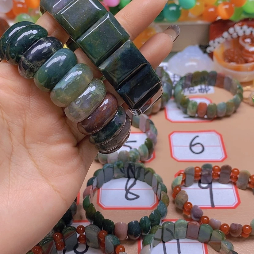 【闪购商品】玛瑙/玉髓颈饰未镶嵌太****阳