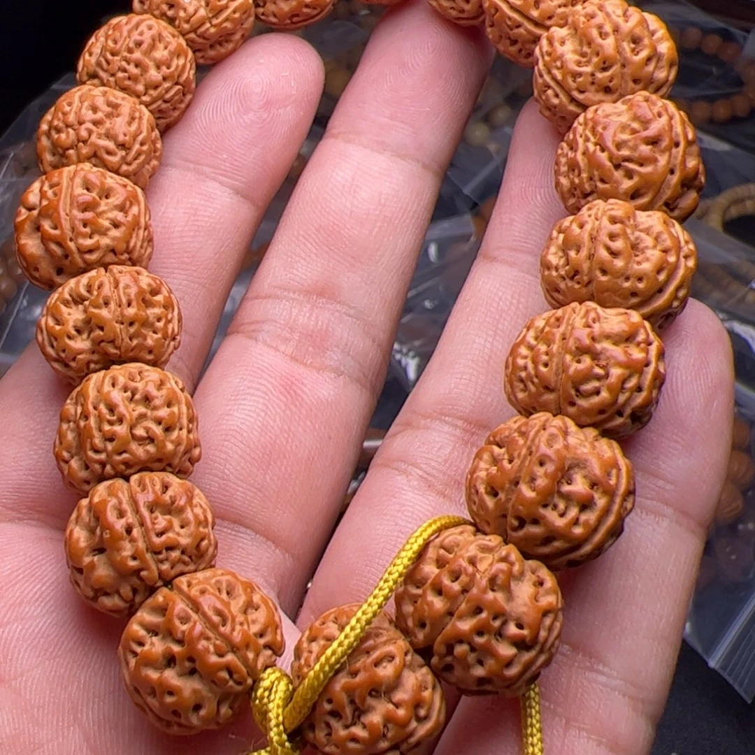 太***皇猴头核桃吊坠啦啦啦