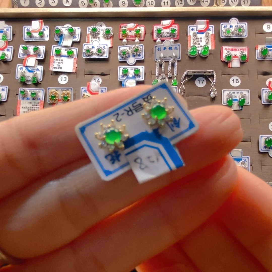 颈饰银S925镶嵌翡翠翡翠耳钉