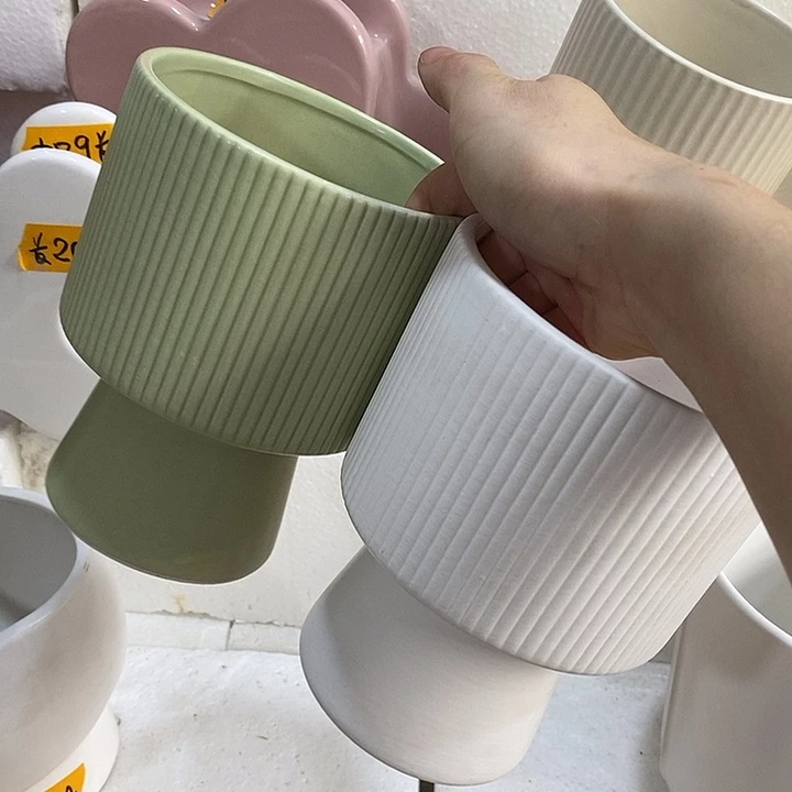 摆件陶盆有孔 瑕疵介意勿拍