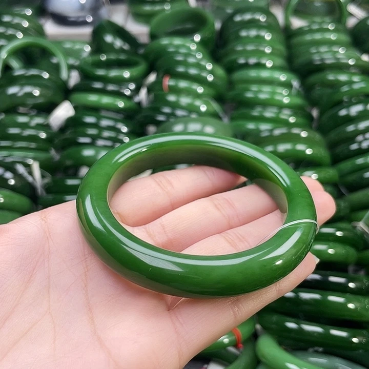 未镶嵌手镯和田玉（碧玉）