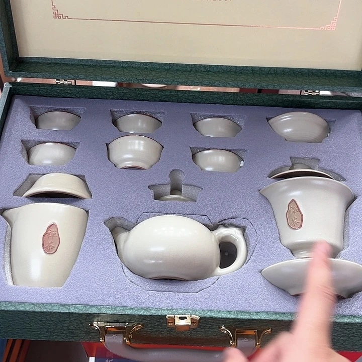 孤品茶具套装等。