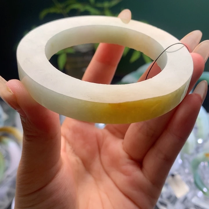 定制翡翠手镯未镶嵌