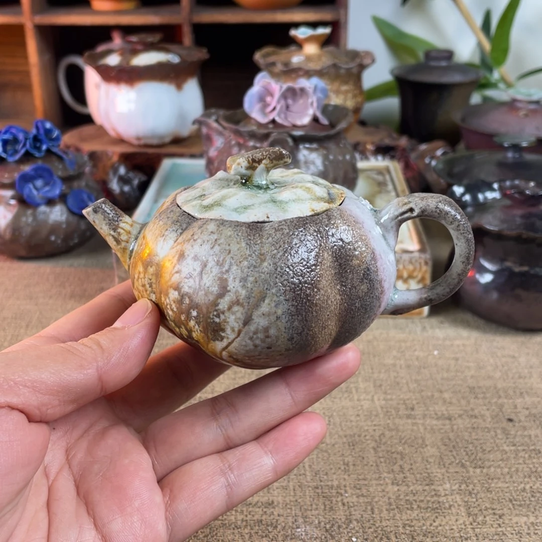 微瑕。  柿子壶 容量120