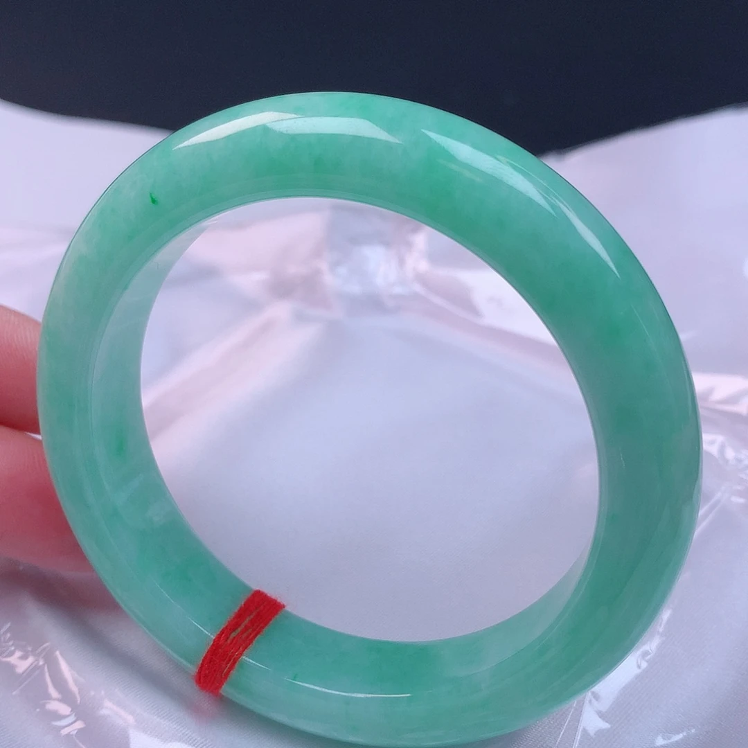 【闪购商品】未镶嵌手镯翡翠58