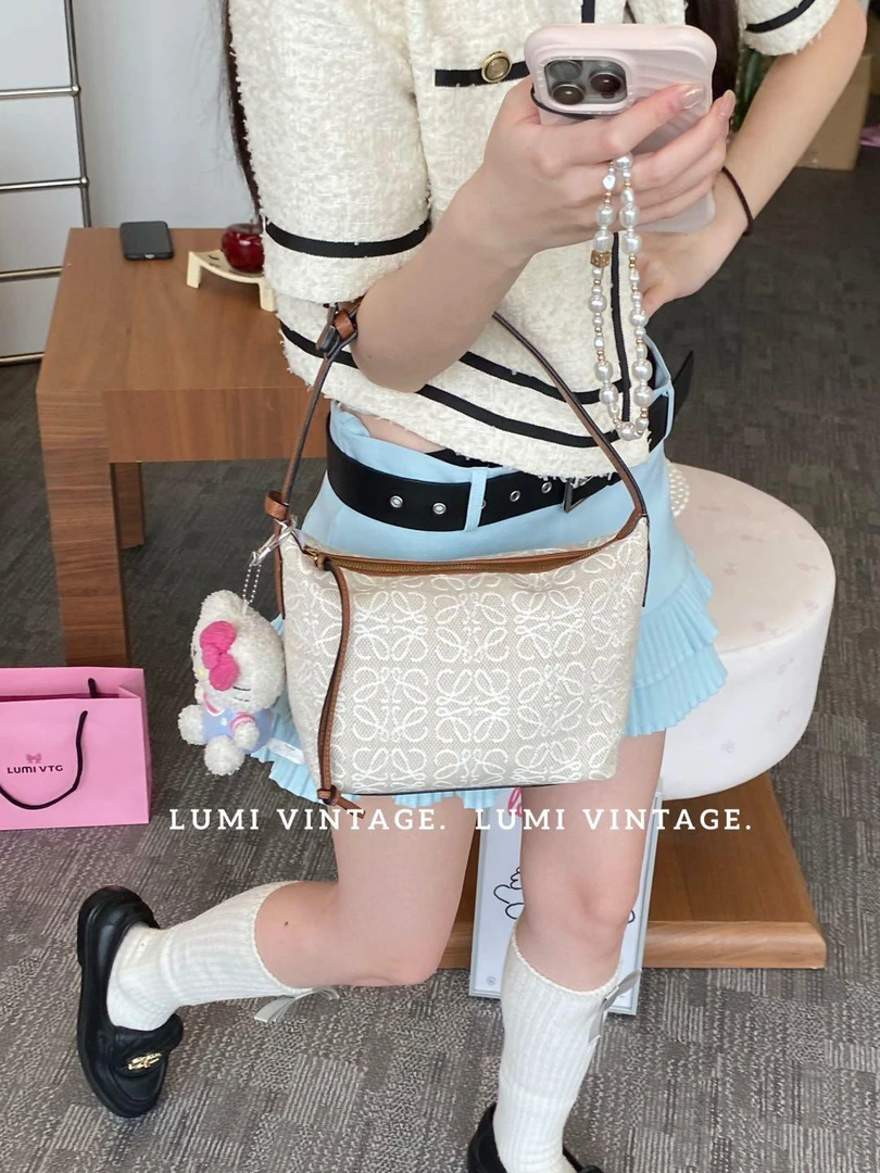 95新 LOEWE/罗意威 cubi饭盒单肩包81864717