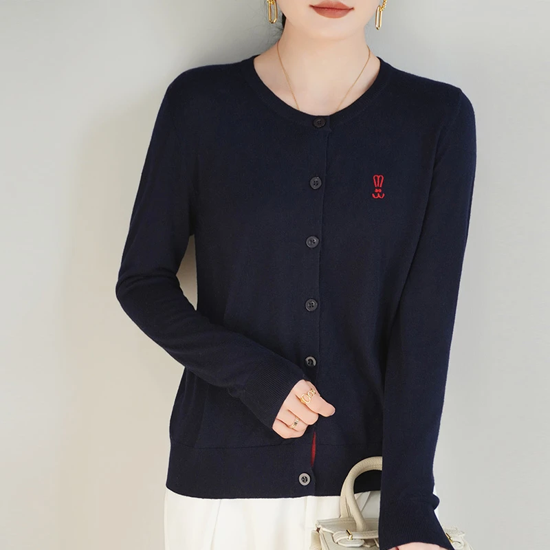 【精纺羊毛】圆领小兔气质外搭针织开衫PY6016