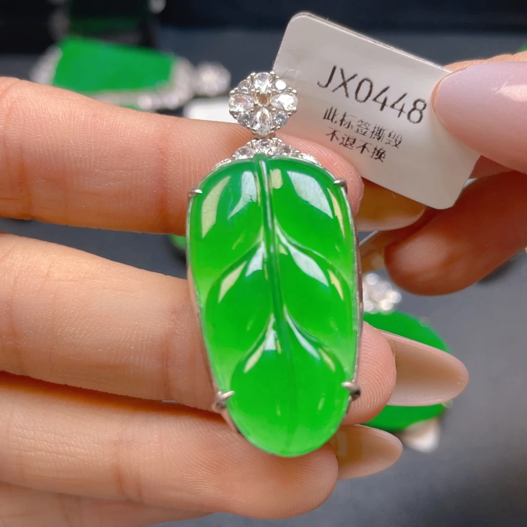 【闪购商品】颈饰银S925镶嵌翡翠翡翠