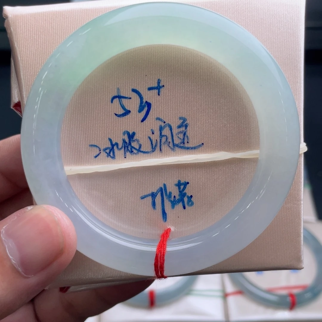 翡翠未镶嵌手镯翡翠手镯
