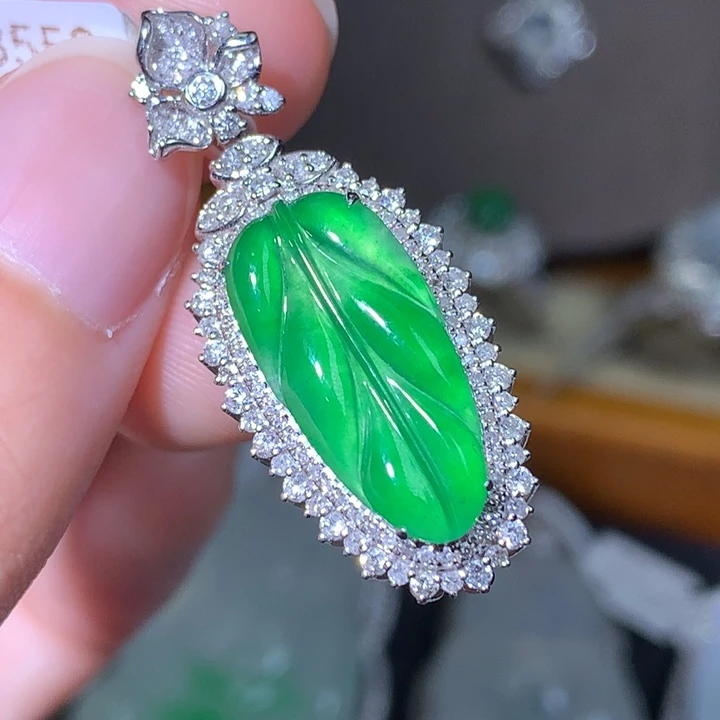 吊坠(不含链)18K金镶嵌翡翠吊坠