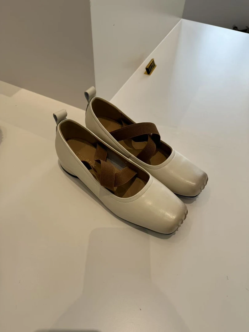 2024新款真皮芭蕾舞蹈鞋AB23576