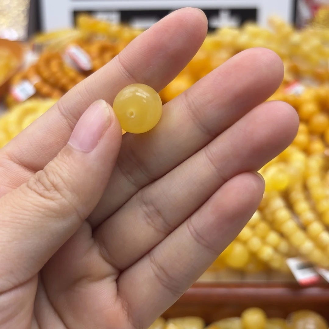 未镶嵌琥珀珠宝奇石