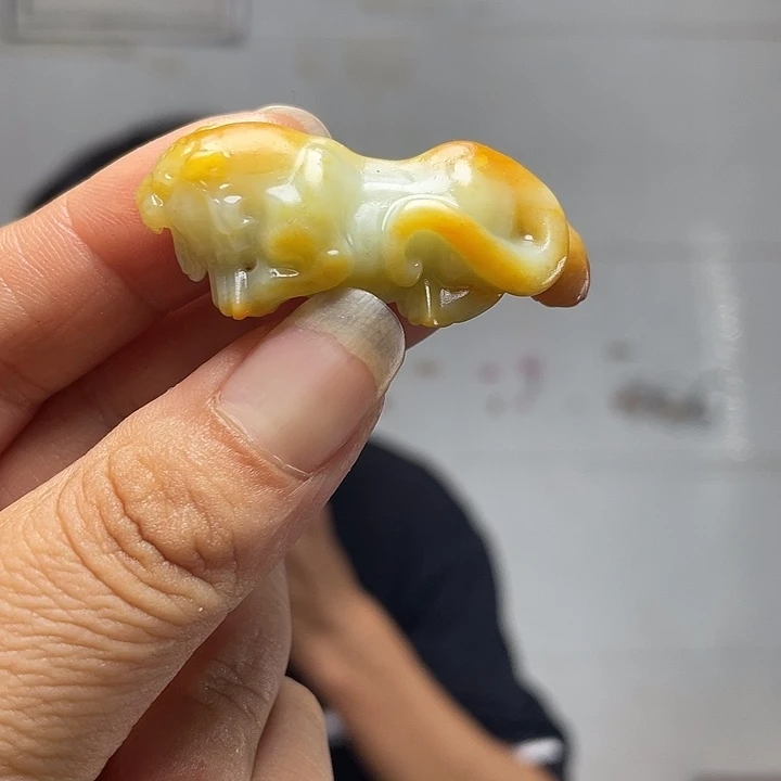 未镶嵌和田玉把件
