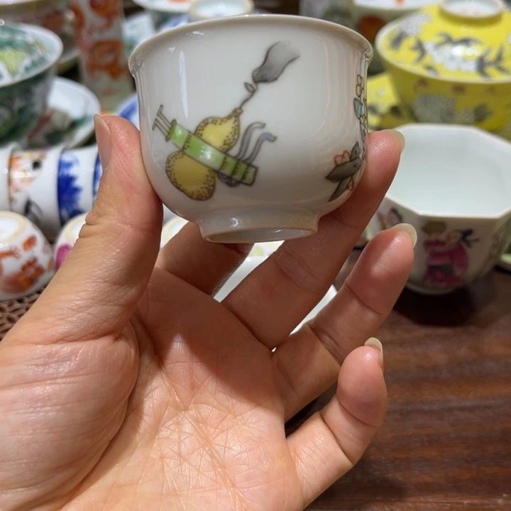 手绘茶杯盖碗壶承陶瓷