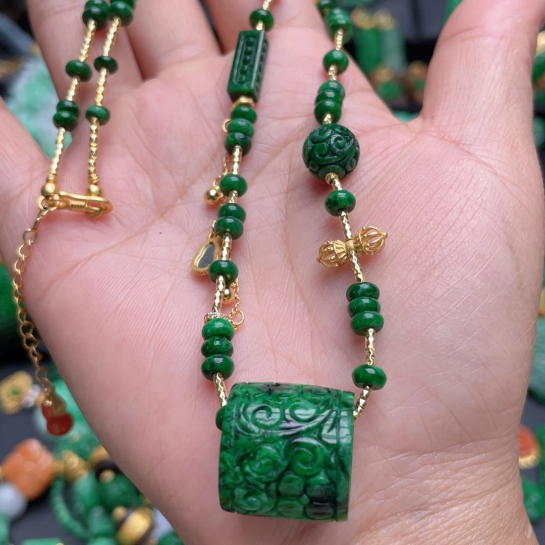 翡翠未镶嵌颈饰翡翠