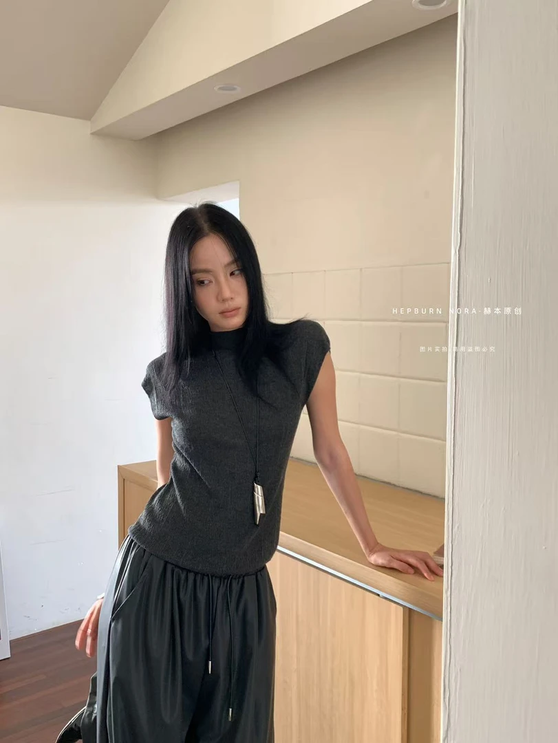 极简风小飞袖半高领针织衫女2025早秋新款气质修身显瘦上衣