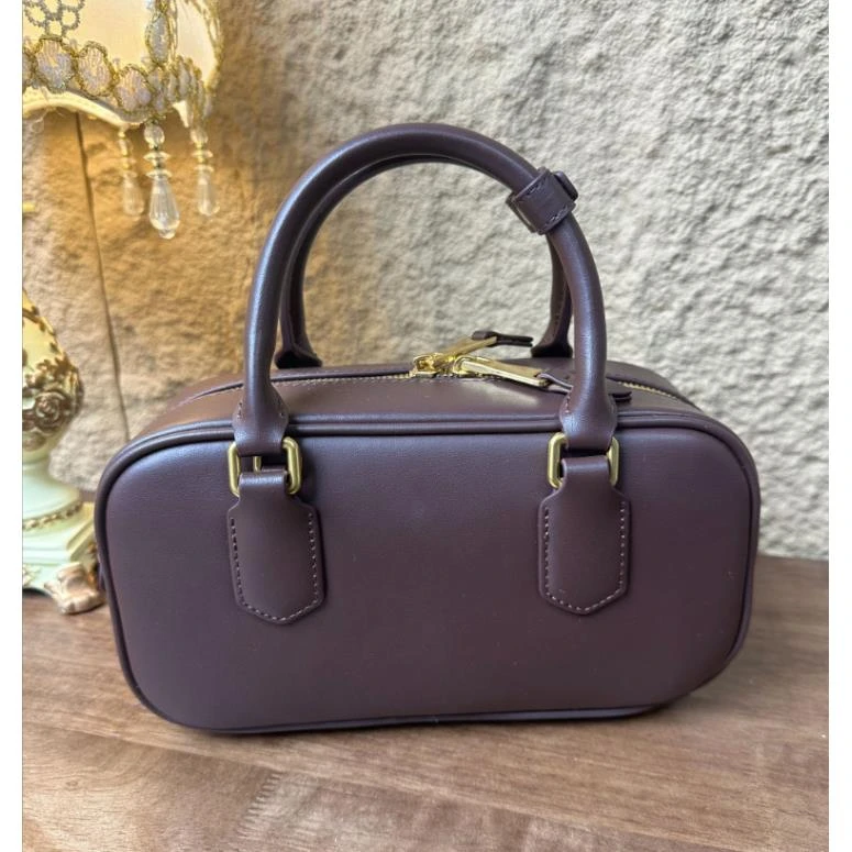 工匠打造真皮女包 缪 平面 保 石 木咔色