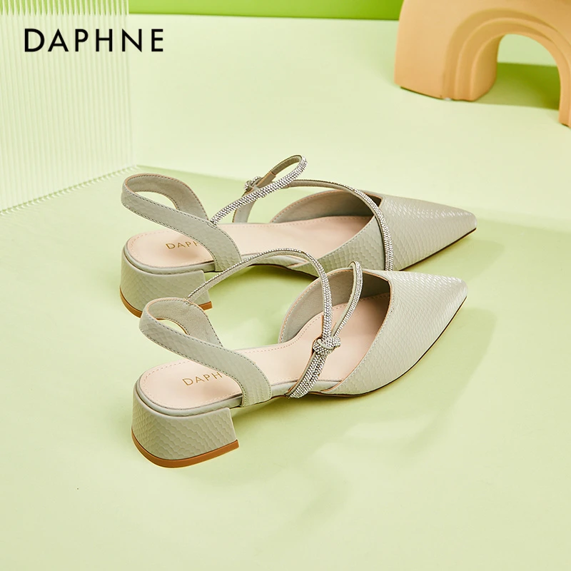 达芙妮包头凉鞋女2025年夏季新款气质粗跟尖头单鞋百搭水钻仙女风