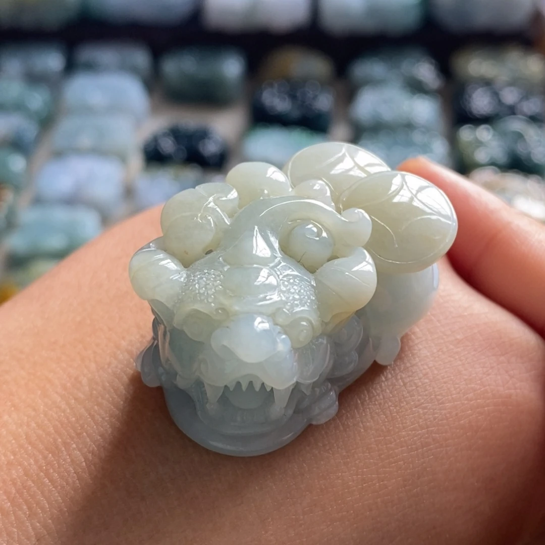 翡翠未镶嵌颈饰天然翡翠貔貅吊坠